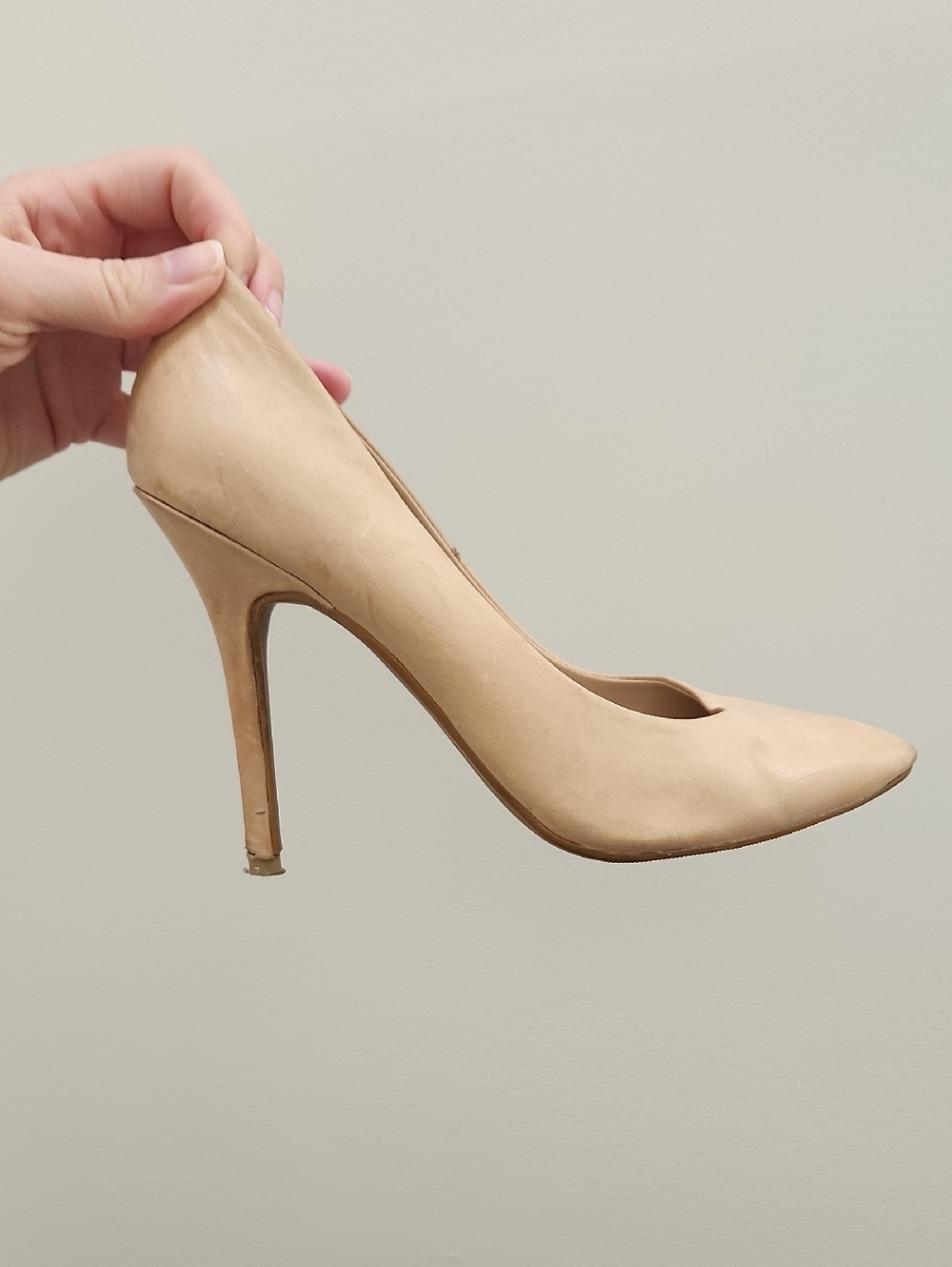 Leather Nude Pointed-Toe High Heel Pump - Le Chateau
